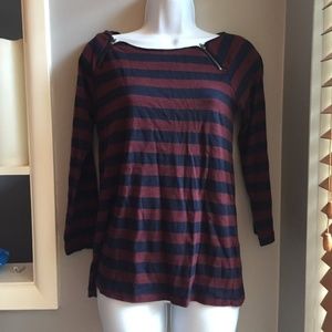 J. CREW RED AND BLUE STRIPED TOP SIZE SMALL!!
